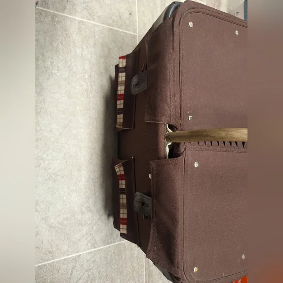 Picnic Time Picnic basket set- New with tags - Picture 3 of 7